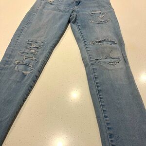 American Eagle Outfitters Light Blue Boyfriend Jeans